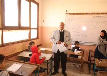 تعليم بني سويف :  وكيل الوزارة يطمئن على انتظام سير أعمال امتحانات نهاية الفصل الدراسي الأول لصفوف النقل  25 - جريدة المساء