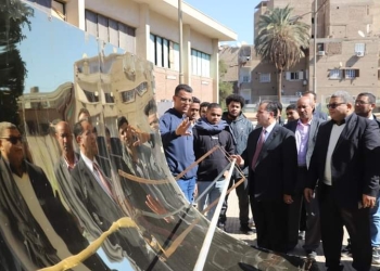 رئيس جامعة جنوب الوادى يتفقد ورش ومعامل كلية الهندسة 29 - جريدة المساء