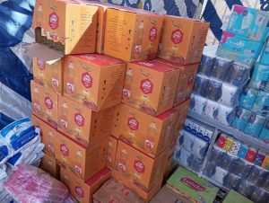 محافظ قنا يتفقد شادر حزب "الشعب الجمهوري" لتوفير السلع بأسعار مخفضة 38 - جريدة المساء