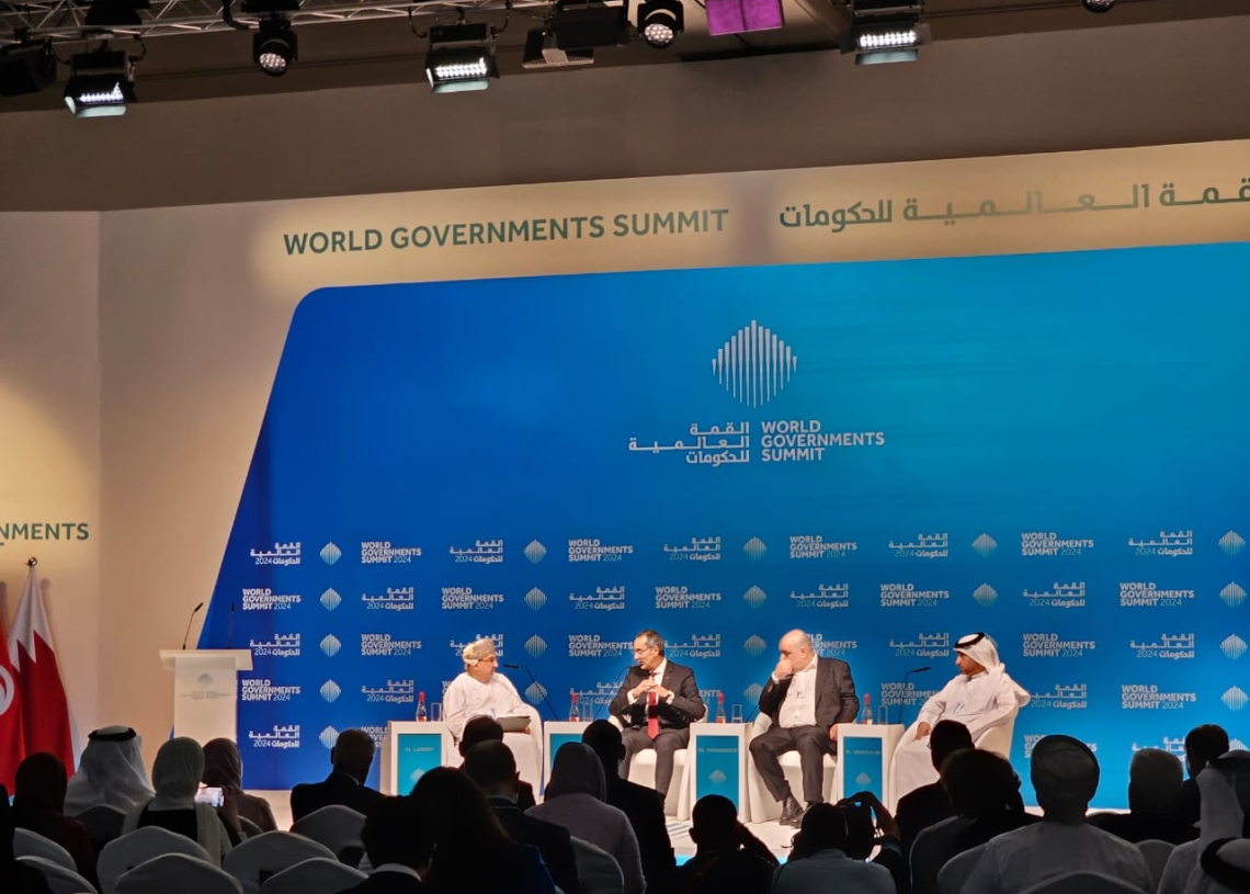 وزير الاتصالات وتكنولوجيا المعلومات يشارك فى فعاليات منتدى الإدارة الحكومية العربية بدبي 19 - جريدة المساء
