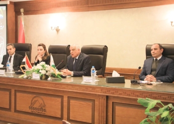 محافظ الجيزة: الإعداد الجيد لتطبيق قانون التصالح في بعض مخالفات البناء.. ضرورة لاستقرار أوضاع المواطنين 33 - جريدة المساء