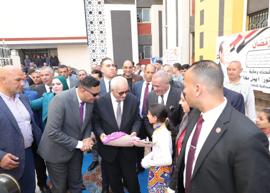 وزير التربية والتعليم ومحافظ الدقهلية يفتتحان معرض المدرسة المنتجة "أهلا رمضان" بالمنصورة 20 - جريدة المساء وزير التربية والتعليم ومحافظ الدقهلية يفتتحان معرض المدرسة المنتجة "أهلا رمضان" بالمنصورة 19 - جريدة المساء