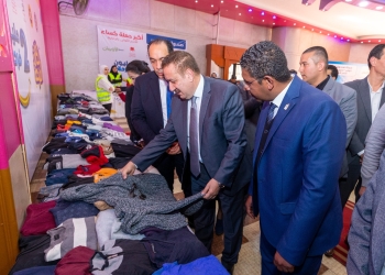 صندوق تحيا مصر: 50 ألف قطعة ملابس جديدة من دكان الفرحة للأسر والطلاب الأولى بالرعاية بالشرقية والمنوفية 30 - جريدة المساء