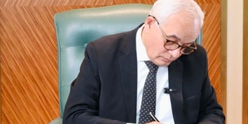 عيد عبد الواحد رئيسا للجهاز التنفيذي للهيئة العامة لمحو الأمية وتعليم الكبار لمدة عام 1 - جريدة المساء