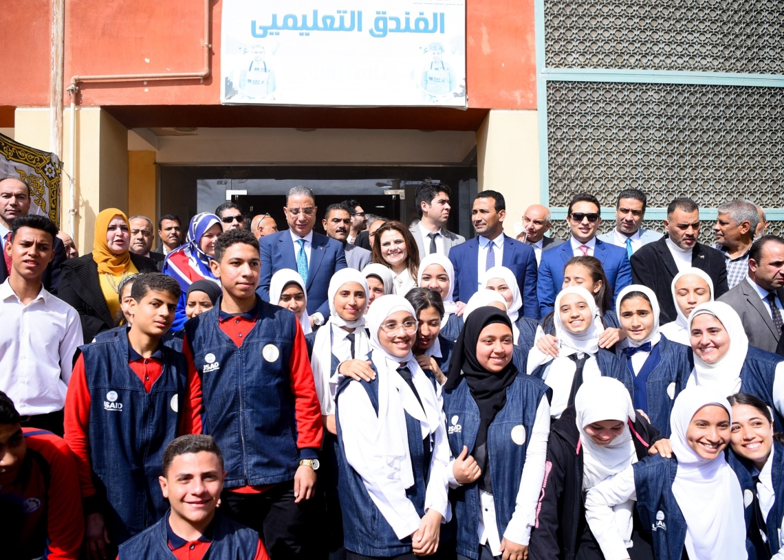 ضمن مبادرة "مراكب النجاة".. وزيرة الهجرة تتفقد القافلة الطبية لصناع الخير بالفيوم 18 - جريدة المساء خلال زيارة وزيرة الهجرة للفيوم