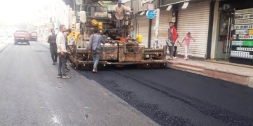 محافظ أسوان : تنفيذ مشروعات الرصف المدرجة بالخطة الإستثمارية وداخل قرى " حياة كريمة " 1 - جريدة المساء