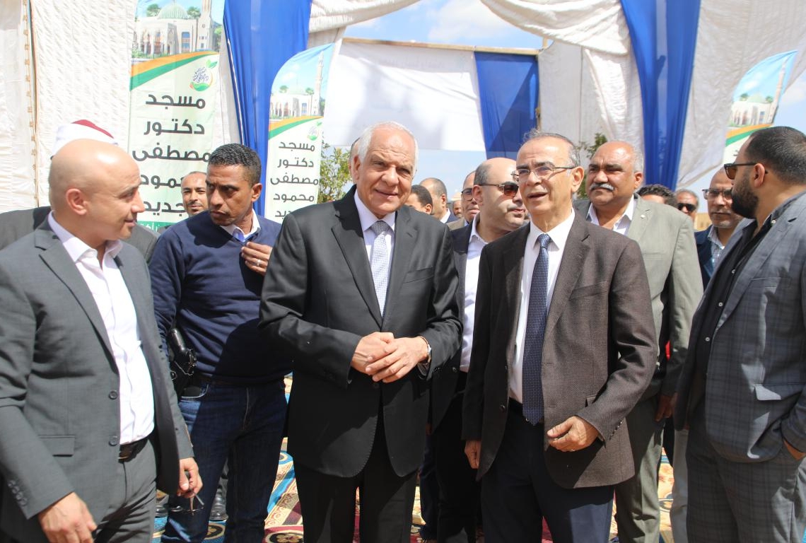 محافظ الجيزة يفتتح مسجد الدكتور مصطفي محمود الجديد ب6 أكتوبر 19 - جريدة المساء