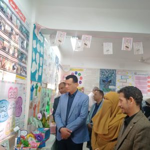 مدير تعليم قنا يكرم طلاب مدرسة قفط الثانوية المشتركة 25 - جريدة المساء