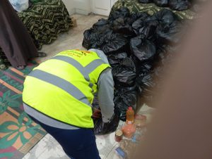 "الشعب الجمهوري" بقنا يبدأ توزيع "كراتين رمضان" ضمن مبادرة "مع الناس" 45 - جريدة المساء