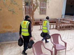 "الشعب الجمهوري" بقنا يبدأ توزيع "كراتين رمضان" ضمن مبادرة "مع الناس" 23 - جريدة المساء