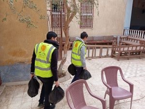 "الشعب الجمهوري" بقنا يبدأ توزيع "كراتين رمضان" ضمن مبادرة "مع الناس" 27 - جريدة المساء