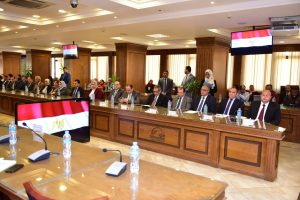 في بداية جولة "الوزير" في "الجيزة".. وزير العمل ومحافظ الجيزة يُسلمان عقود عمل لذوي همم 21 - جريدة المساء