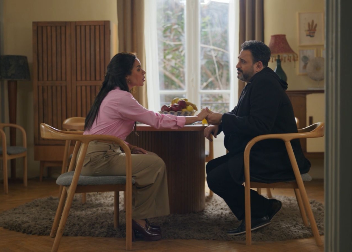 هل يتورط أكرم حسني في خيانة زوجية بمسلسل "بابا جه" ؟ 17 - جريدة المساء