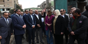 وزيرة التضامن تقرر صرف إعانة فورية للأسر المضارة من حريق العمرانية 9 - جريدة المساء