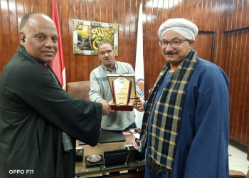 بعد نجاح مسابقة أوائل الطلبة.."مستقبل وطن" يكرم مدير الإدارة التعليمية ومدير التعليم الإعدادي بقوص 29 - جريدة المساء