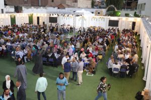 للعام الـ 11 .. "أنا مصرى" تقيم أكبر مائدة افطار رمضان لكل أطياف المجتمع القنائى 31 - جريدة المساء