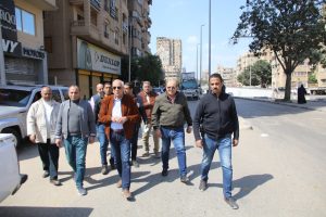 محافظ الجيزة يعاين كفاءة السلالم الكهربائية لكوبري المشاة بشارع شارل دي جول بالدقي 23 - جريدة المساء