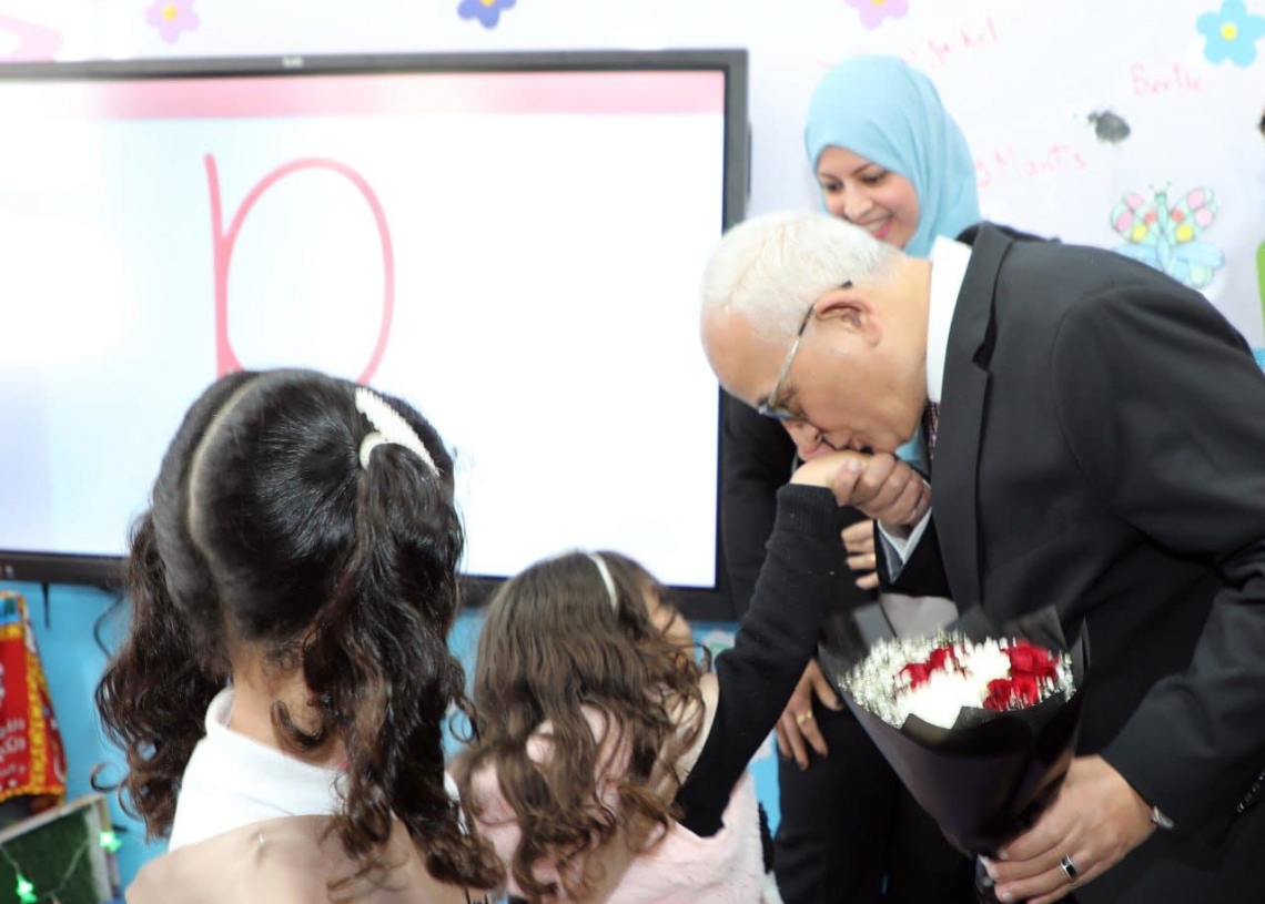 وزير التربية والتعليم ومحافظ الشرقية يفتتحان المدرسة الرسمية الدولية 16 - جريدة المساء وزير التربية والتعليم ومحافظ الشرقية يفتتحان المدرسة الرسمية الدولية 15 - جريدة المساء