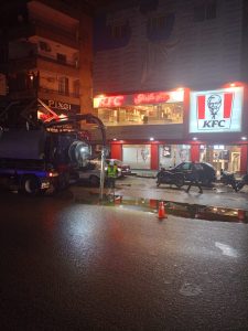 محافظ الجيزة يتابع جهود عمليات شفط الأمطار وانتشار المُعدات لتسهيل الحركة المرورية 45 - جريدة المساء