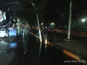 محافظ الجيزة يتابع جهود عمليات شفط الأمطار وانتشار المُعدات لتسهيل الحركة المرورية 33 - جريدة المساء