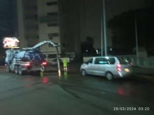 محافظ الجيزة يتابع جهود عمليات شفط الأمطار وانتشار المُعدات لتسهيل الحركة المرورية 27 - جريدة المساء