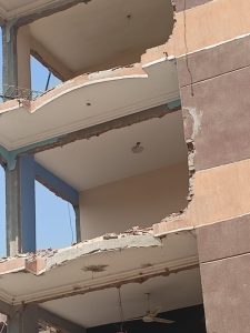 إزالة عقار مخالف علي الطريق الدائري بالجيزة 29 - جريدة المساء