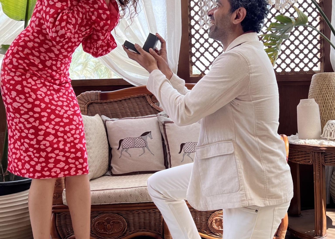 صدقي صخر يتقدم لطلب يد جيهان الشماشرجي في "كامل العدد" 16 - جريدة المساء صدقي صخر يتقدم لطلب يد جيهان الشماشرجي في "كامل العدد" 15 - جريدة المساء