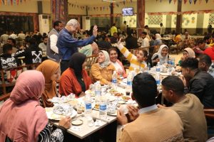 أطياف المجتمع القنائي والأقصري تجتمع على "مائدة المحبة" في رمضان 43 - جريدة المساء