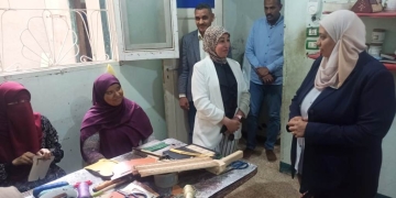 نائب محافظ أسوان تتفقد مشروع مركز التعليم المجتمعى بجمعية النهضة بكيما 2 - جريدة المساء نائب محافظ أسوان تتفقد مشروع مركز التعليم المجتمعى بجمعية النهضة بكيما 1 - جريدة المساء