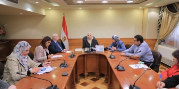 "القباج" تبحث تحقيق الأمن الغذائي للفئات الأولى بالرعاية مع برنامج الأغذية العالمي بمصر 1 - جريدة المساء وزيرة التضامن خلال استقبال الوفد الأممى