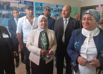 قيادات تعليم قنا فى المعرض الختامي للأنشطة التربوية بإدارة نجع حمادى التعليمية 16 - جريدة المساء