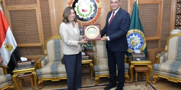 وزيرة الثقافة تتفقد قصر ثقافة المنصورة وأعمال تطوير مبني الأوبرا 2 - جريدة المساء وزيرة الثقافة تتفقد قصر ثقافة المنصورة وأعمال تطوير مبني الأوبرا 1 - جريدة المساء