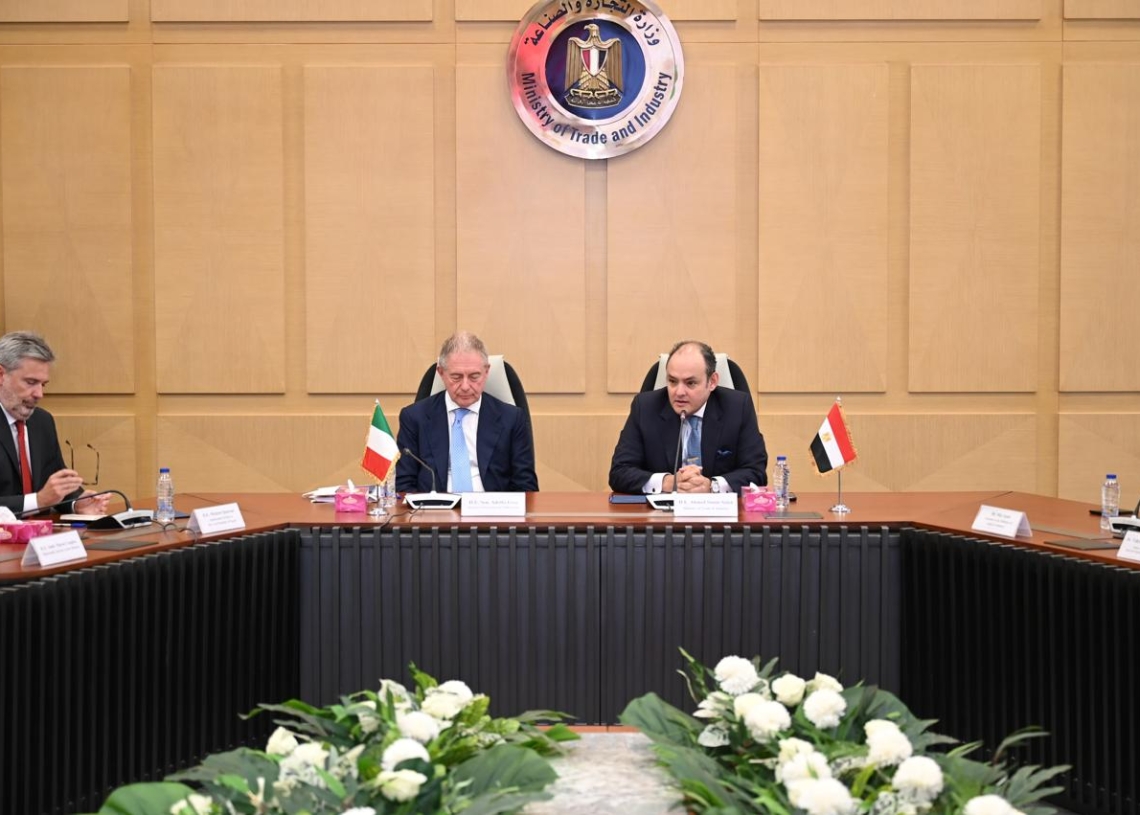 وزير التجارة والصناعة يبحث مع وزير المشروعات الإيطالي سبل تعزيز العلاقات الاقتصادية بين البلدين 19 - جريدة المساء
