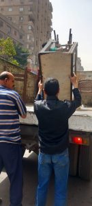 محافظة الجيزة تزيل تعديات علي الطريق العام وبروز لمحال تجارية وأكشاك بشوارع ربيع الجيزي والمحطة والأهرام وميدان الجيزة 43 - جريدة المساء