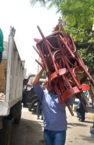 محافظة الجيزة تزيل تعديات علي الطريق العام وبروز لمحال تجارية وأكشاك بشوارع ربيع الجيزي والمحطة والأهرام وميدان الجيزة 47 - جريدة المساء