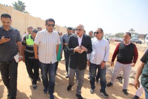 في إطار المتابعة الدورية للمحاور المرورية المؤدية للمتحف الكبير.. محافظ الجيزة يتابع ميدانيا نسب تنفيذ أعمال تطوير المرحلة الثانية من محور المنصورية 63 - جريدة المساء