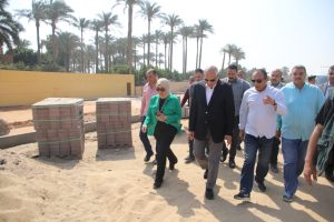 في إطار المتابعة الدورية للمحاور المرورية المؤدية للمتحف الكبير.. محافظ الجيزة يتابع ميدانيا نسب تنفيذ أعمال تطوير المرحلة الثانية من محور المنصورية 57 - جريدة المساء