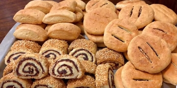 طريقة عمل قراقيش صيامى وكعب الغزال بدون لبن ولا سمن بالفيديو 1 - جريدة المساء