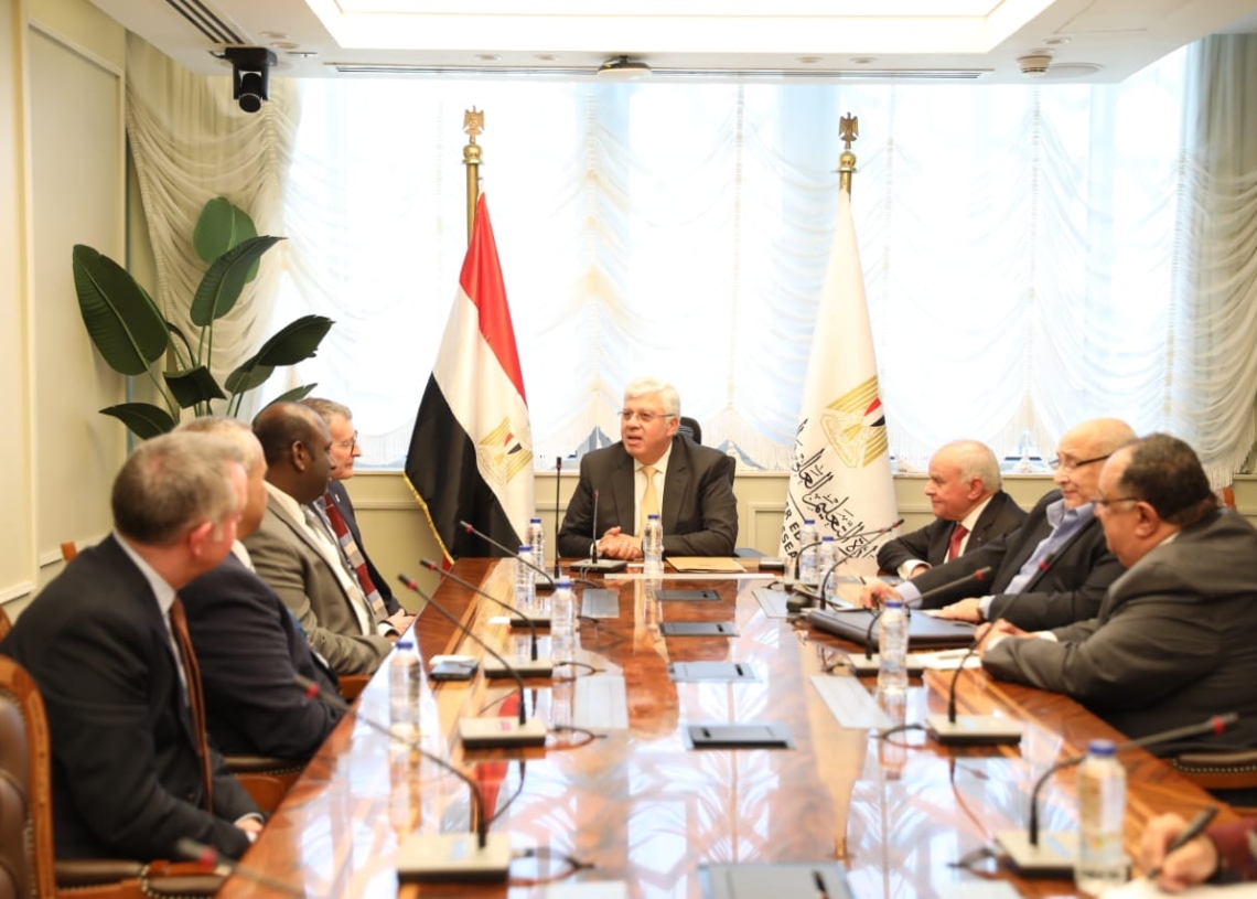 وزير التعليم العالي يبحث التوسع في البرامج الدراسية مع جامعة وسط لانكشاير البريطانية 18 - جريدة المساء
