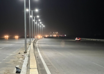 إضاءة طريق الحى الإماراتى ببورسعيد من منفذ ٣٠ يوليو حتى اليوترن 18 - جريدة المساء