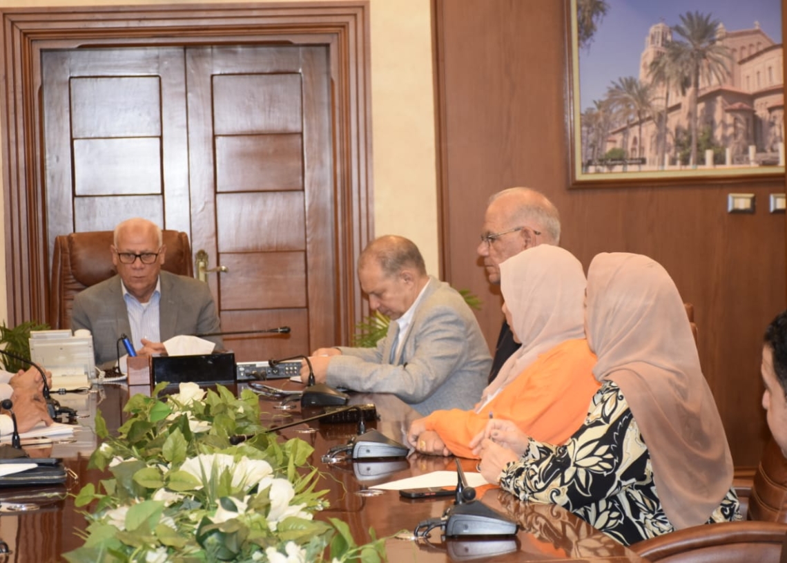 استعدادا لبدء تشغيل و افتتاح مجمع الصناعات الثالث للشباب ببورسعيد «3 يوليو» 19 - جريدة المساء