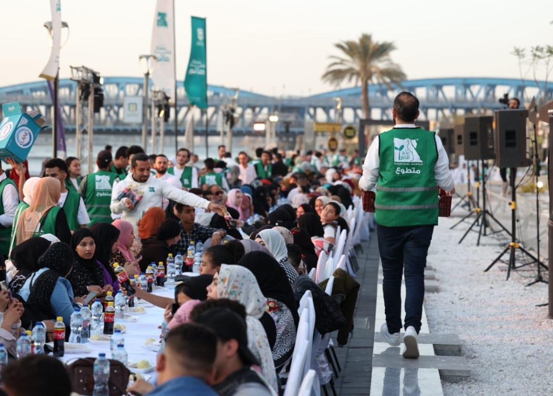 مائدة إفطار مصر الخير فى ممشى أهل مصر