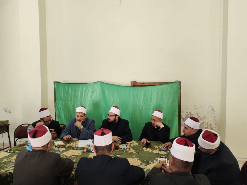 أوقاف مطروح تعقد اجتماعا موسعا مع مديري الإدارات الفرعية ومفتشي الدعوة لمناقشة خطة الأنشطة الصيفية 17 - جريدة المساء