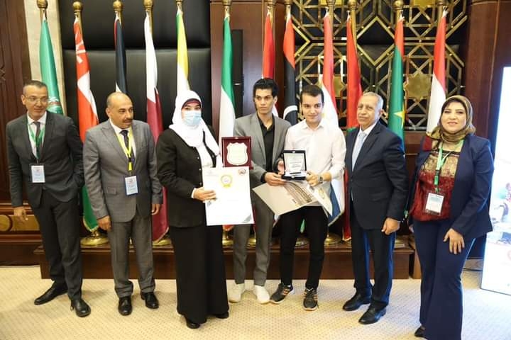 طالبان بالمدرسة النووية أول الجمهورية في المسابقة الدولية للإبتكارات الذكية بيئياً واستدامة الذكاء للمشاريع والابتكارات 18 - جريدة المساء