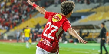 إمام عاشور يسجل الهدف الثاني للأهلي في شباك الإسماعيلي 2 - جريدة المساء إمام عاشور يسجل الهدف الثاني للأهلي في شباك الإسماعيلي 1 - جريدة المساء