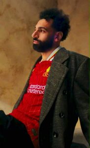 محمد صلاح بقميص ليفربول الجديد 
