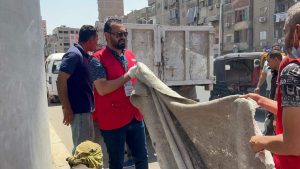بالتعاون مع "معانا لإنقاذ إنسان".. محافظة الجيزة تستكمل حملة رعاية الأشخاص بلا مأوى بإمبابة 33 - جريدة المساء
