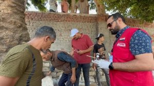 بالتعاون مع "معانا لإنقاذ إنسان".. محافظة الجيزة تستكمل حملة رعاية الأشخاص بلا مأوى بإمبابة 29 - جريدة المساء