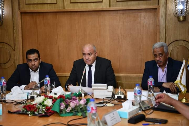محافظ قنا يستعرض الموقف المالى والتنفيذى لمشروعات الربع الأخير من الخطة الاستثمارية 20 - جريدة المساء محافظ قنا يستعرض الموقف المالى والتنفيذى لمشروعات الربع الأخير من الخطة الاستثمارية 19 - جريدة المساء