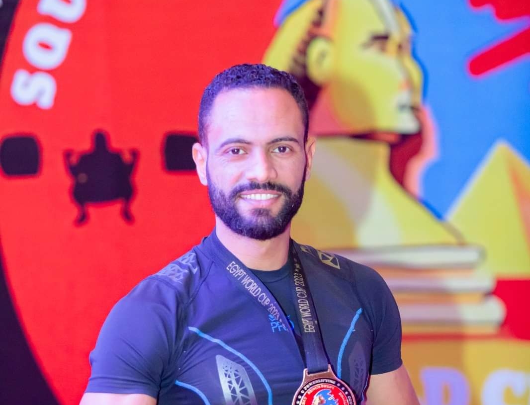 حطم الرقم القياسي.. "محمود مستور" ابن قنا يفوز ببطولتي العالم وأسبانيا للقوة البدنية في أسبوع واحد 15 - جريدة المساء